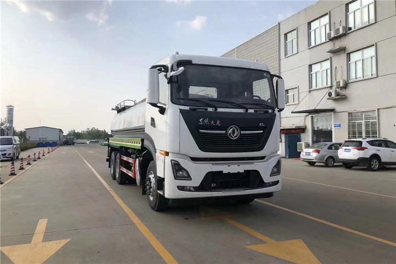 東風天龍后八輪20噸噴霧車，國六綠化噴灑車